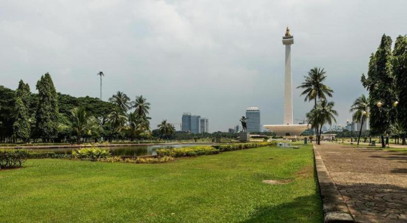 The Grand Palace Resident Jakarta Exteriör bild